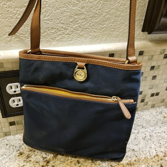 michael kors kelsey nylon crossbody
